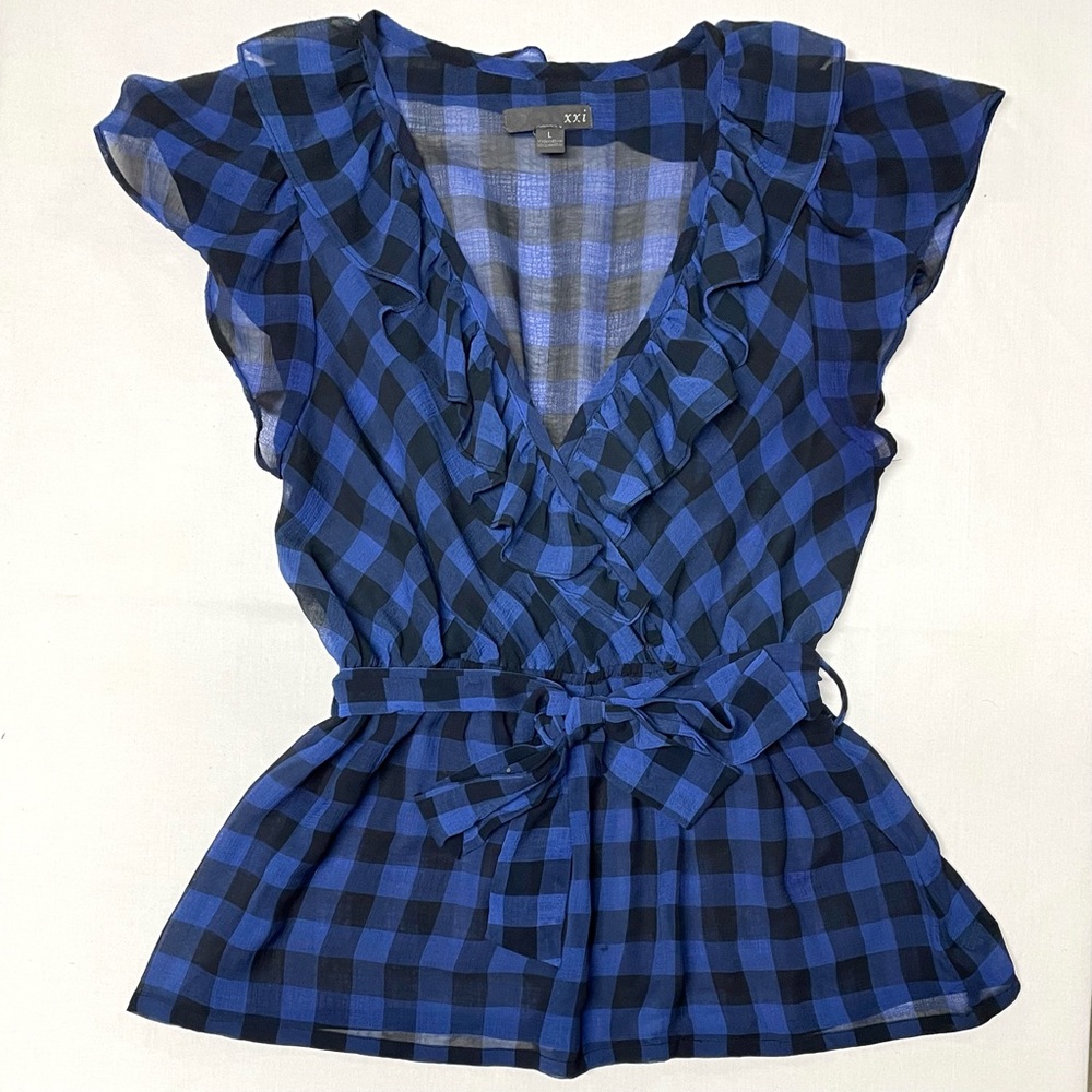 2/$20 🛍 Blue Plaid Chiffon Blouse